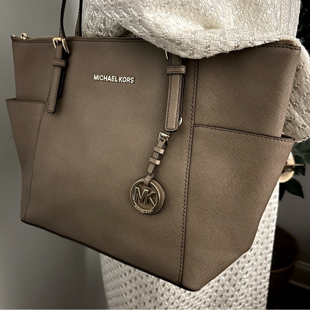 Michael Kors Jet Set Tote - Olive-Brown Saffiano Leather - Goldtone Hardware